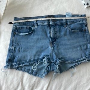 Banana Republic size 6 denim shorts